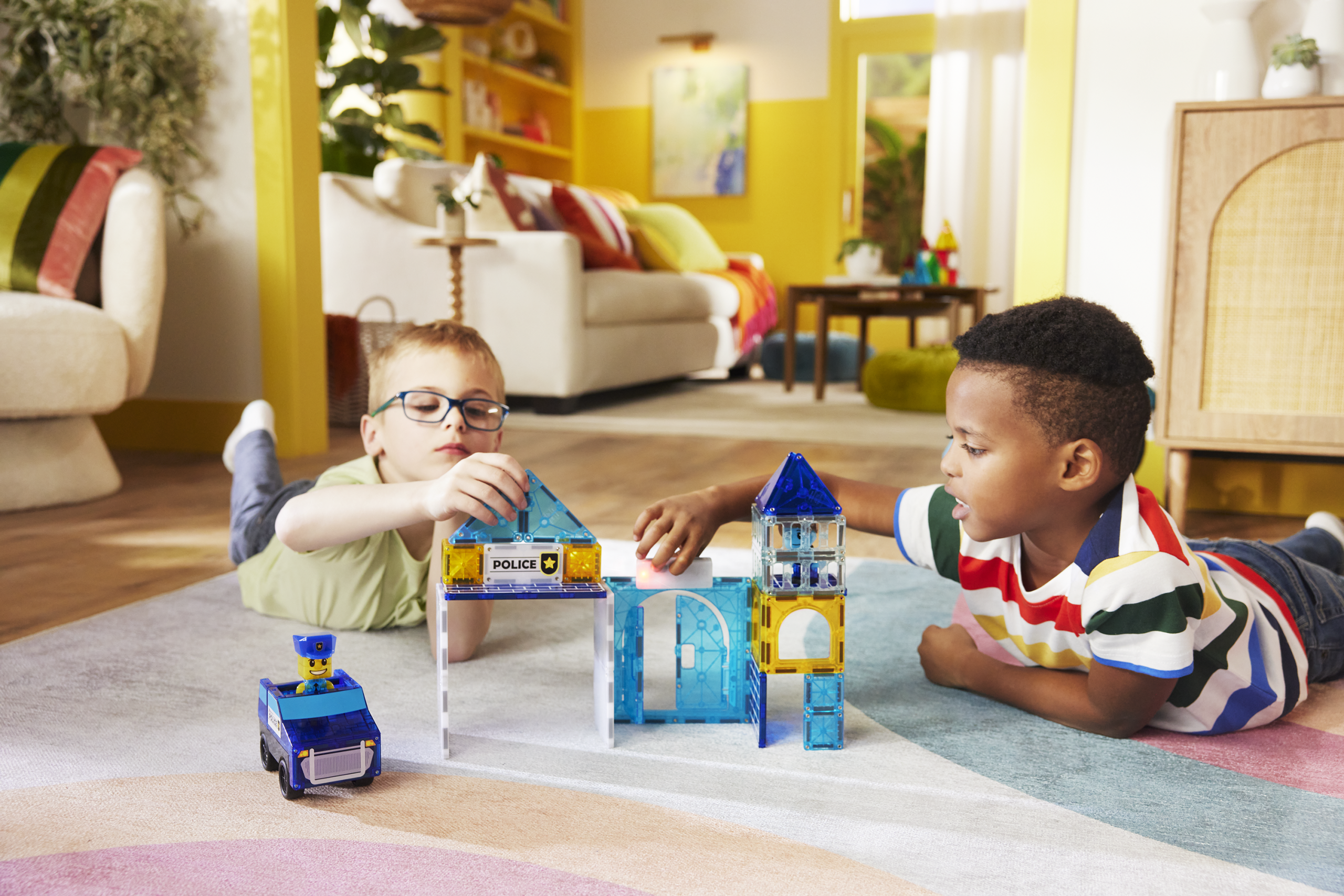 Police Station™ 35 Piece Set - Image 6